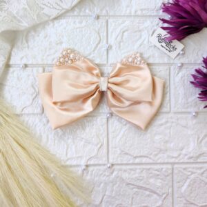 Cream 2 layer hair bow with pearls